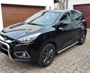 Hyundai Hyundai ix35 2.0 2WD/AHK/NAVI/PDC/ALU/4xSHZ Gebrauchtwagen