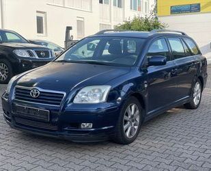 Toyota Toyota Avensis Kombi 2.0 D-4D Executive Gebrauchtwagen