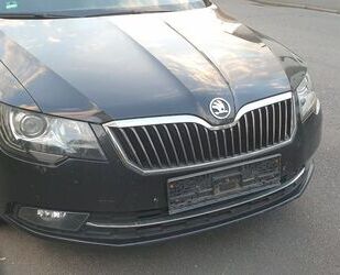 Skoda Skoda Superb 2.0 TDI Green tec DSG Exclusive Combi Gebrauchtwagen