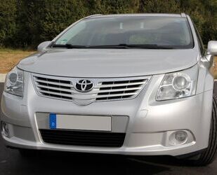 Toyota Toyota Avensis Combi 1.8 Automatik Multidrive Gebrauchtwagen