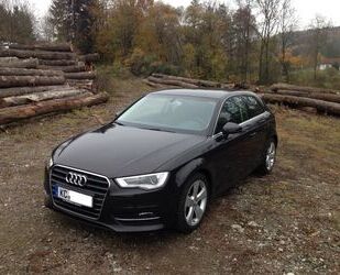 Audi Audi A3 1.6 TDI 77kW Ambiente Ambiente Gebrauchtwagen