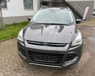 Ford Ford Kuga Titanium**Panorama**TÜV NEU**Navi**Tempo Gebrauchtwagen