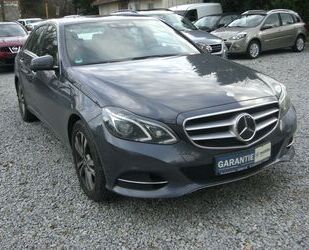 Mercedes-Benz Mercedes-Benz E 300 BlueTec Lim.1.Hand,Navi & fast Gebrauchtwagen