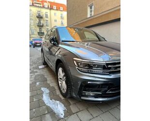 VW Volkswagen Tiguan Highline*4Motion*Pano*ACC*Led*R- Gebrauchtwagen