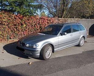 BMW BMW 330i touring Gebrauchtwagen