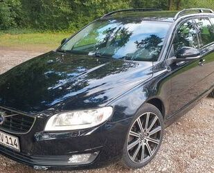 Volvo Volvo V70 D5 (158kw) Black Edition Autom. 1.Hand Gebrauchtwagen