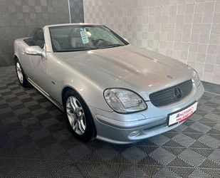 Mercedes-Benz Mercedes-Benz SLK 200 Kompressor*BOSE*XENON-SHZ-KL Gebrauchtwagen