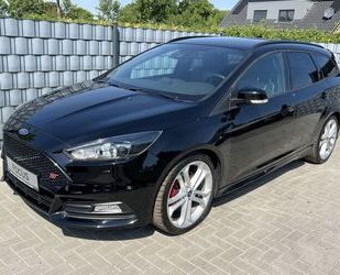 Ford Ford Focus Turnier ST *SEHR GEPFLEGTER ZUSTAND* Gebrauchtwagen