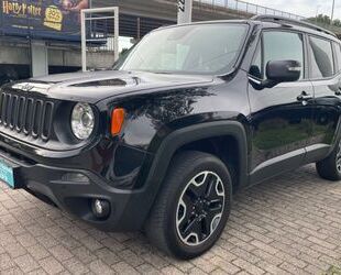 Jeep Jeep Renegade Trailhawk 4WD/Panorama/Navi/Euro 6 Gebrauchtwagen