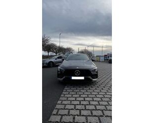 Mercedes-Benz Mercedes-Benz CLA 200d SB AMG Line *MB VOLLGARANTI Gebrauchtwagen