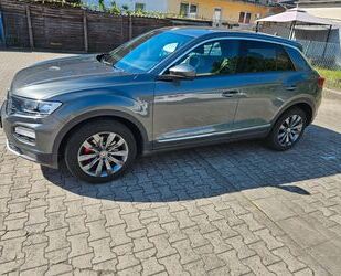 VW Volkswagen T-Roc 1.5 TSI DSG Sport ACC SHZ RKam Gebrauchtwagen