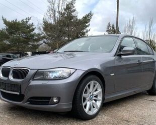 BMW BMW 330i xDrive Aut. NAVIPROF BI-XENON LEDER S.DAC Gebrauchtwagen