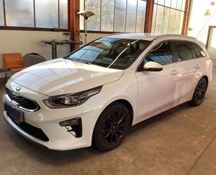 Kia Kia Ceed 1.4 TGDI Kombi Spirit *SHZ*NAV*LED*TEM*PD Gebrauchtwagen