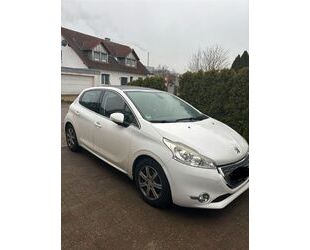 Peugeot Peugeot 208 1.6 Allure e-HDi 92 STOP & START Allur Gebrauchtwagen