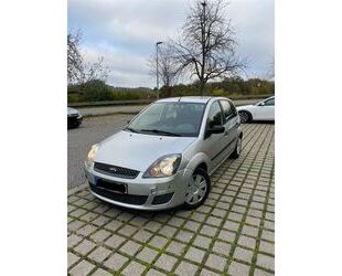 Ford Ford Fiesta 1.4 16V TÜV NEU Gebrauchtwagen