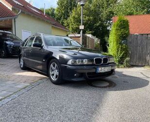 BMW BMW 530i A Touring M Sport Paket Leder Xenon Navi Gebrauchtwagen