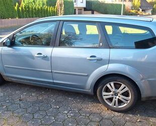 Ford Ford Focus 1,8TDCi Ghia Ghia Gebrauchtwagen