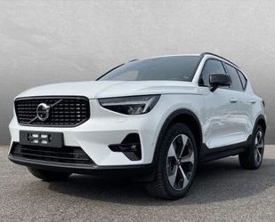 Volvo Volvo XC40 B3 Benzin MHEV Plus Dark PANO 360°ACC Gebrauchtwagen