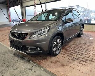 Peugeot Peugeot 2008 Allure/Panorama/Navi Gebrauchtwagen