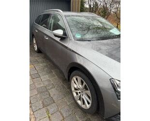 Skoda Skoda Superb 2.0 TDI SCR 147kW DSG 4x4 SCOUT COMBI Gebrauchtwagen