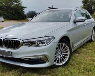 BMW BMW 530d Touring A - Luxury Gebrauchtwagen