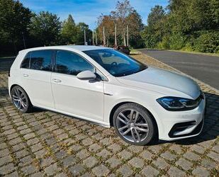 VW Volkswagen Golf 2.0 TDI Highline R-Line Gebrauchtwagen