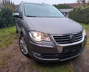 VW Volkswagen Touran 1.4 TSI Highline Highline Gebrauchtwagen