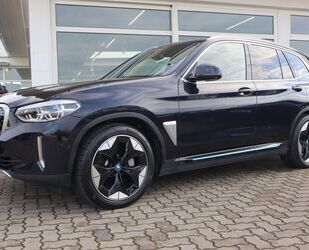 BMW BMW iX3 Impressive/AHK/HeadUp/SHZ/Ambiente/DAB/Hif Gebrauchtwagen