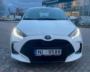 Toyota Toyota Yaris 1.5-l-VVT-i Hybrid CVT Active Plus Gebrauchtwagen