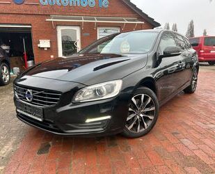 Volvo Volvo V60 Kombi Linje Svart AWD NAVI LEDER AUTOMAT Gebrauchtwagen