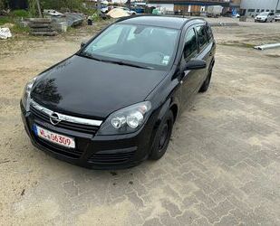 Opel Opel Astra H Caravan Edition 1,4 *AHK*KLIMA*TEMPOM Gebrauchtwagen