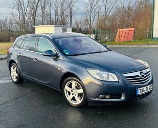 Opel Opel Insignia Sports Tourer 2.8 V6 Turbo 4x4 Spor. Gebrauchtwagen