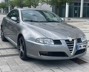 Alfa Romeo Alfa Romeo GT 2.0 JTS 16V Distinctive Distinctive Gebrauchtwagen