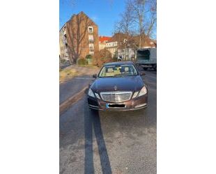 Mercedes-Benz Mercedes-Benz E 220 CDI BlueEFFICIENCY TOP GEPFLEG Gebrauchtwagen