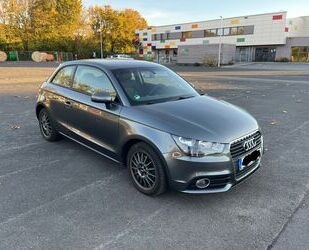 Audi Audi A1 1.6 TDI Ambition *Unfallfrei* Gebrauchtwagen