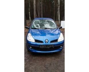 Renault Renault Clio Exception 1.2 16V TCE Eco2 Exception Gebrauchtwagen