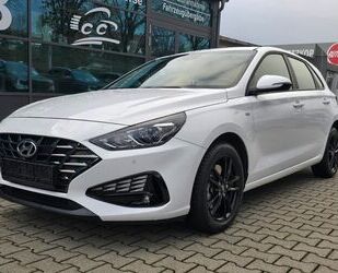 Hyundai Hyundai i30 Trend 1.5 T-GDI Navi Kamera Werksgar.0 Gebrauchtwagen