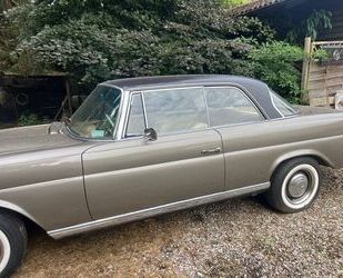 Mercedes-Benz Mercedes-Benz W111 220SE Coupe Mittelschalter Gebrauchtwagen