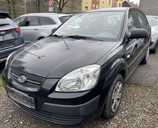 Kia Kia Rio 1.4 Attract aus 1. Hand 8xbereift Alu Gebrauchtwagen