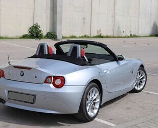 BMW BMW Z4 2.5i - Lowest mileage on internet 22k, Manu Gebrauchtwagen