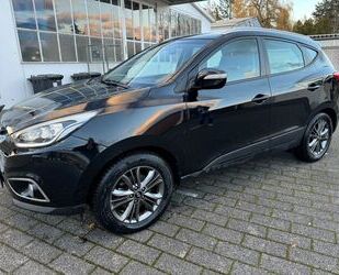 Hyundai Hyundai ix35 2.0 CRDi 4WD *Kamera*8 Fach* STANDHZ* Gebrauchtwagen