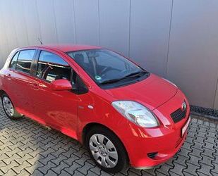 Toyota Toyota Yaris 40810km, TÜV neu, Klima, 5 Türen, Iso Gebrauchtwagen