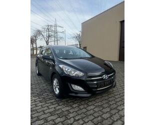 Hyundai Hyundai i30 CW 1.6 GDI Style Style Gebrauchtwagen