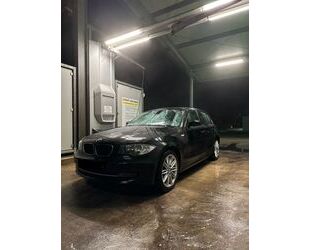 BMW BMW 118d -AHK-8 Fach Bereift-Multifunktionslenkrad Gebrauchtwagen