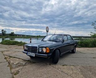 Mercedes-Benz Mercedes-Benz 240 Gebrauchtwagen