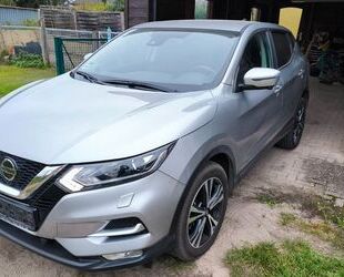 Nissan Nissan Qashqai 1.3 DIG-T N-CONNECTA N-CONNECTA Gebrauchtwagen