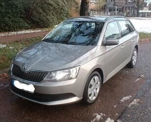 Skoda Skoda Fabia 1.2l TSI 66kW Ambition Combi Ambition Gebrauchtwagen