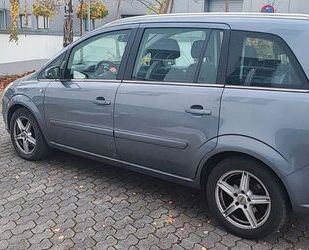 Opel Opel Zafira 1.9 CDTI 88kW - TÜV Neu,KD Neu,Reifen Gebrauchtwagen