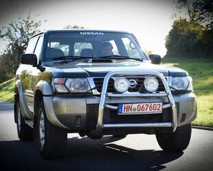 Nissan Nissan Patrol GR 2.8TD -6 Zyl, original Km und ros Gebrauchtwagen