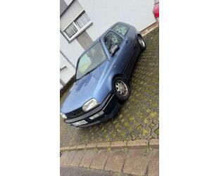 VW Volkswagen Golf 1.6 Standard Gebrauchtwagen